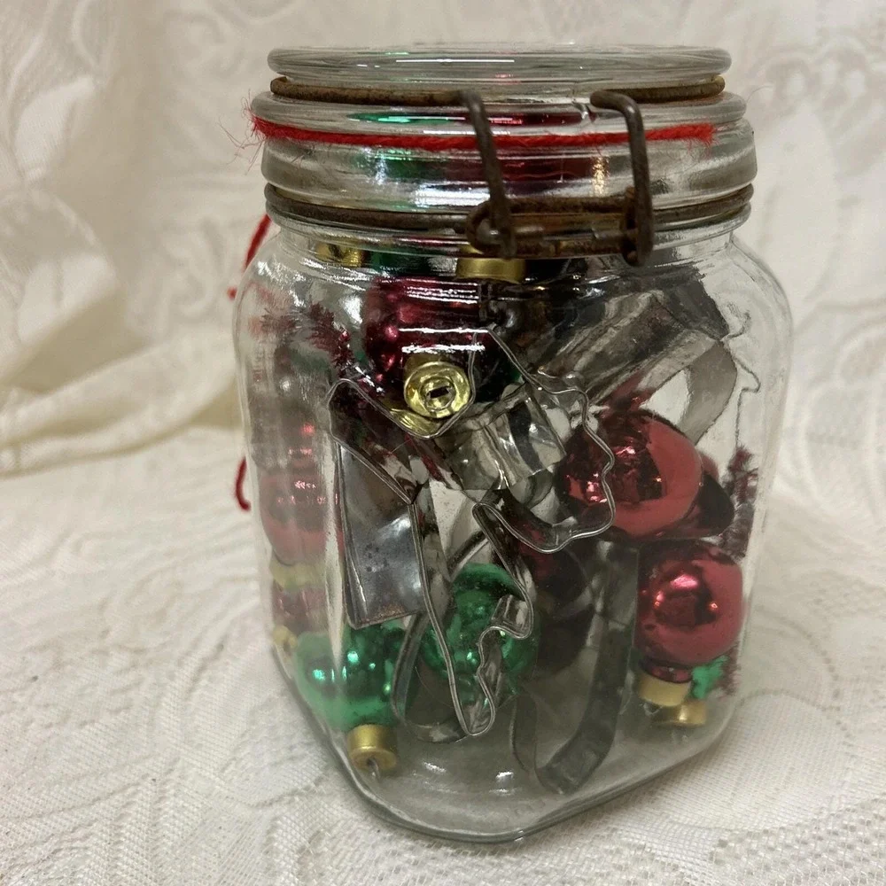 Christmas Jar With Cookie Cutters And Ornaments‎ Anchor Hocking Jar Decoration